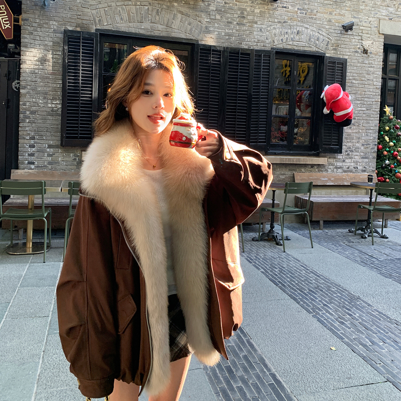 Yaofur'Snow Mountain Parka' Fox Fur Coat Women's Goose down Parka Young Style Yaofur'Snow Mountain Parka' Fox Fur Coat Women's Goose down Parka Young Style