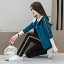 Leisure sports set women spring and autumn 2021 New Style fashion age trend explosive vest three sets