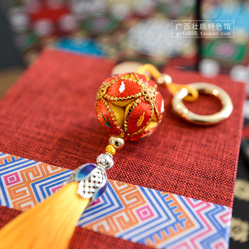 New Mini Zhuang Hydrangea Gift Box Guangxi Ethnic Handicrafts Special Gifts Souvenir Gift Pendant