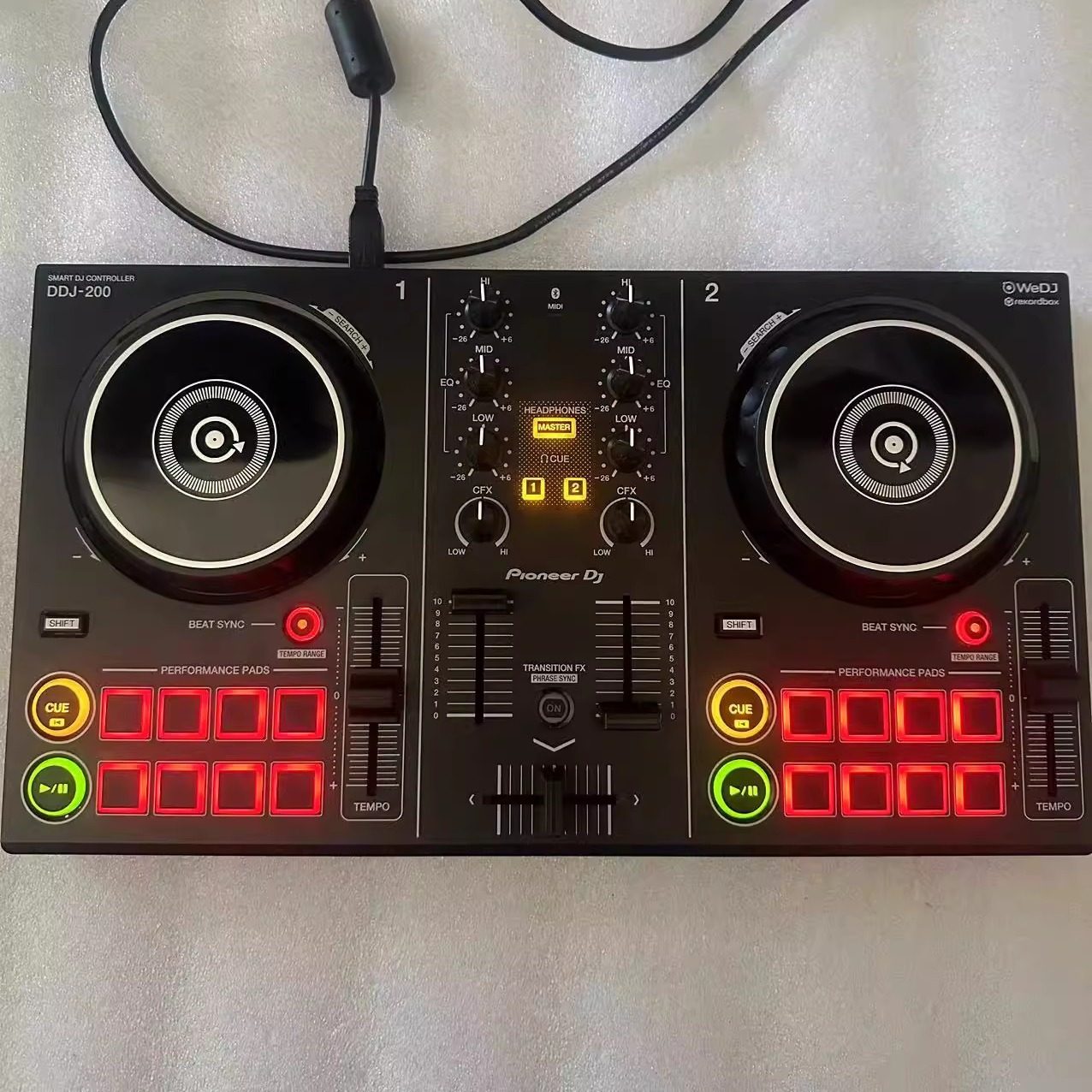 先锋Pioneer DDJ-200打碟机：DJ新手入门神器，带你玩转音乐节拍！-打碟机-淘宝好物网