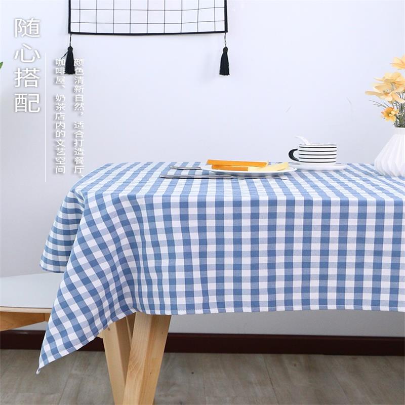 Roundtable table with the Nordic desk with red and white plate cotton linen green plate tablecloth small square red