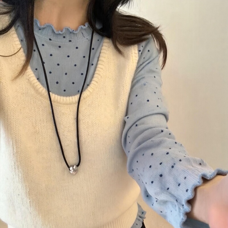 2026 Autumn/Winter New Knitted Sweater Layered Short Sleeveless Solid Color Camisole Vest Korean Style Sweet Women's Top 2026 Autumn/Winter New Knitted Sweater Layered Short Sleeveless Solid Color Camisole Vest Korean Style Sweet Women's Top