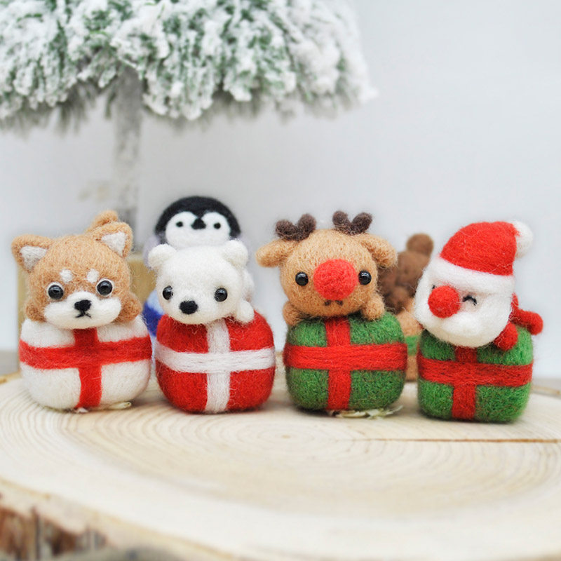 Wool felt wool felt handmade diy making material package Santa Claus elk reindeer Shiba Inu penguin bear gift