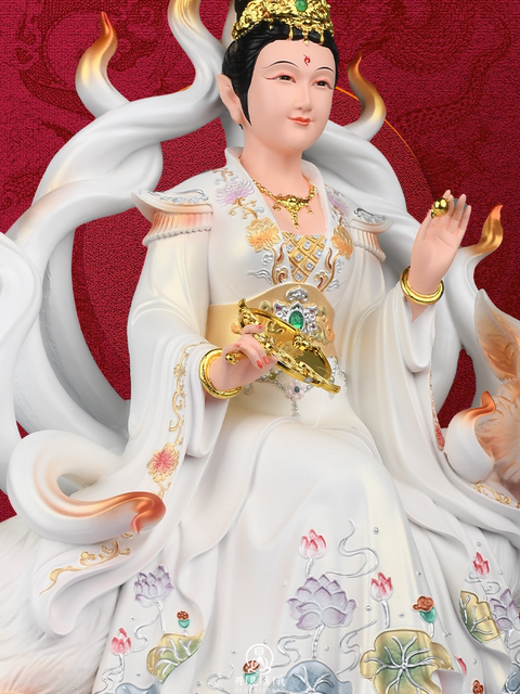 Nine-tailed fox statue, nine-girl statue, home worship Qingqiu white fox statue, spirit fox statue, nine-tailed empress ornaments
