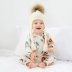 Tinypeople sản phẩm mới romper cotton mùa xuân và mùa thu baby in gió một mảnh lưới màu đỏ ngoại phong cách romper - Áo liền quần