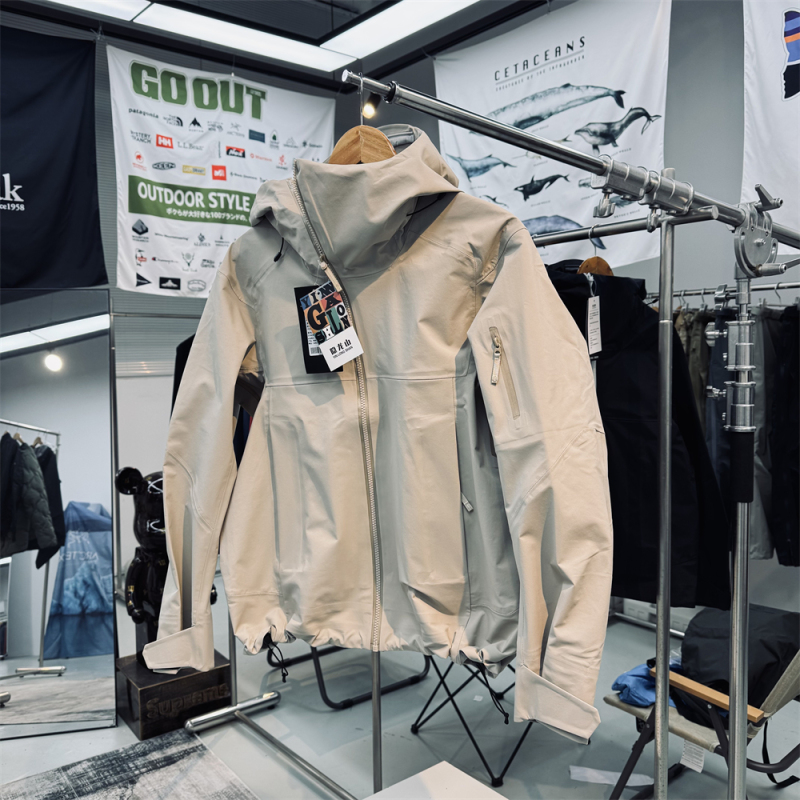 Rattlesnake Alternative! Breathable Underarm Zipper, Unisex, Fully Taped Seams, Windproof and Rainproof Outdoor Hardshell Jacket