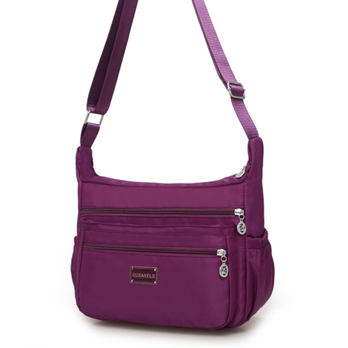 Oversized cloth bag mother bag 2020 new messenger bag middle-aged women's sports nylon canvas shoulder