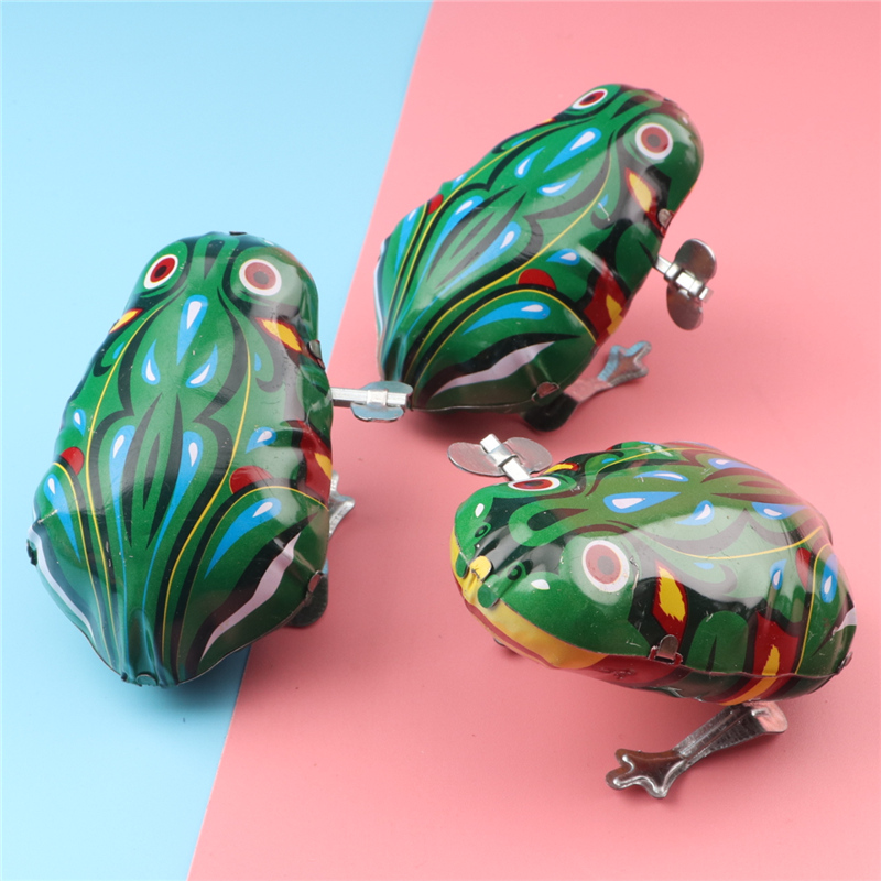 Iron Sheet Frog Jump Frog Child Baby Baby Little Animal 80 Rear Nostalgic Toy Puzzle Clockwork to stall the source