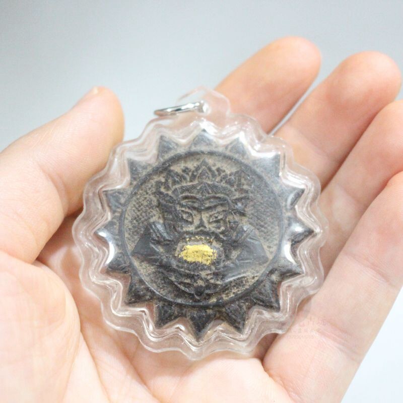 Sakyamuni Buddha's sun god incense ash Buddha shitley old sherishly knot men's ladies wearing shaley pendants