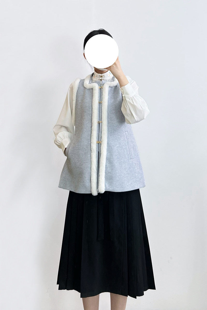 китайский костюм 醉雨朵原创汉服女比甲明制方领短袄秋冬款立领对襟加厚衬衫马面裙 Drunk rain flower