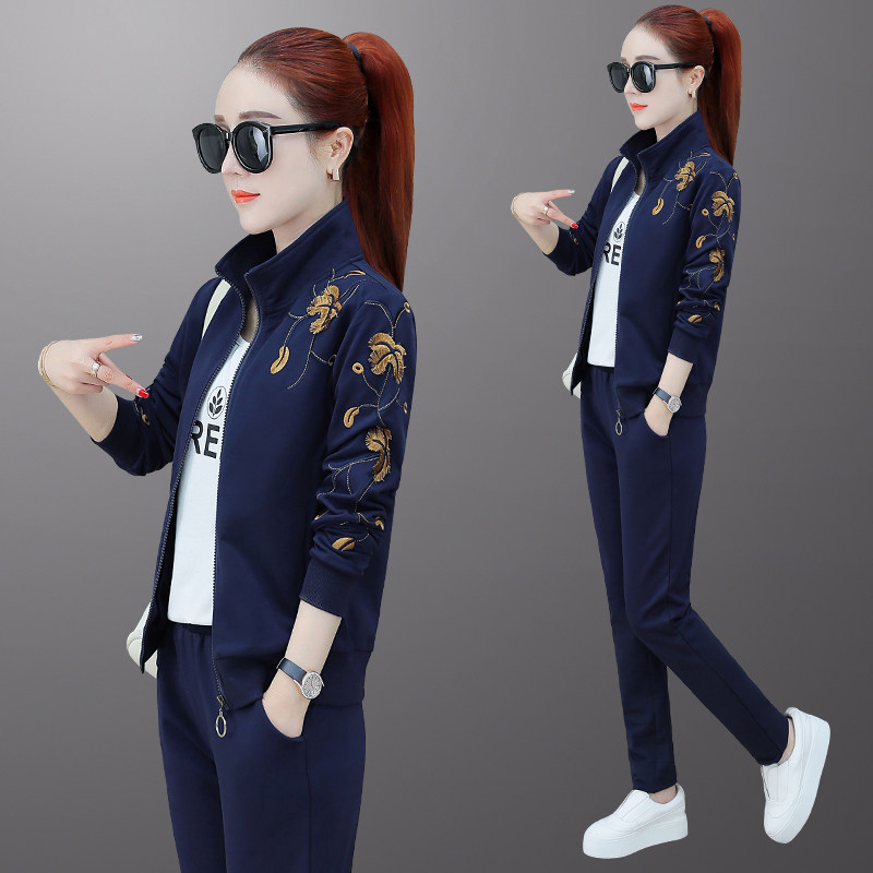 Leisure sports suit women Spring and Autumn 2020 new two pieces fashion loose Korean thick cotton T sportswear three sets tide