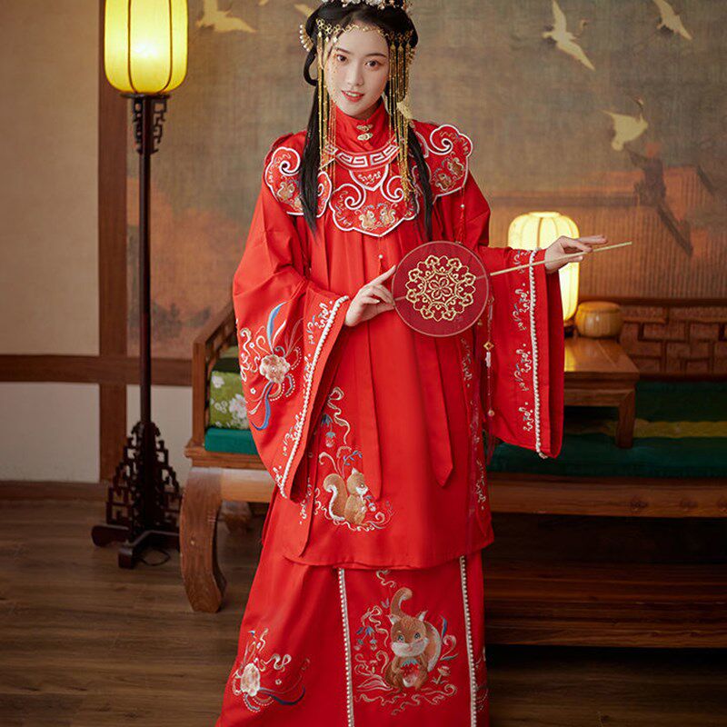 The parity Han dress a whole set of female dry female winter leader embroidered cloud shoulder frill full set