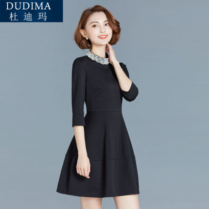 中年职业女性连衣裙2018夏新款气质领口钉珠