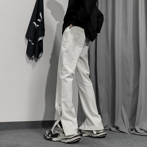 Черные весенние дизайнерские джинсы, трендовые ретро штаны, облегающий крой, тренд сезона, по фигуре