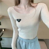 Трикотажный приятный телу демисезонный сексуальный свитер, высокая талия, облегающий крой, квадратный вырез, высокий воротник