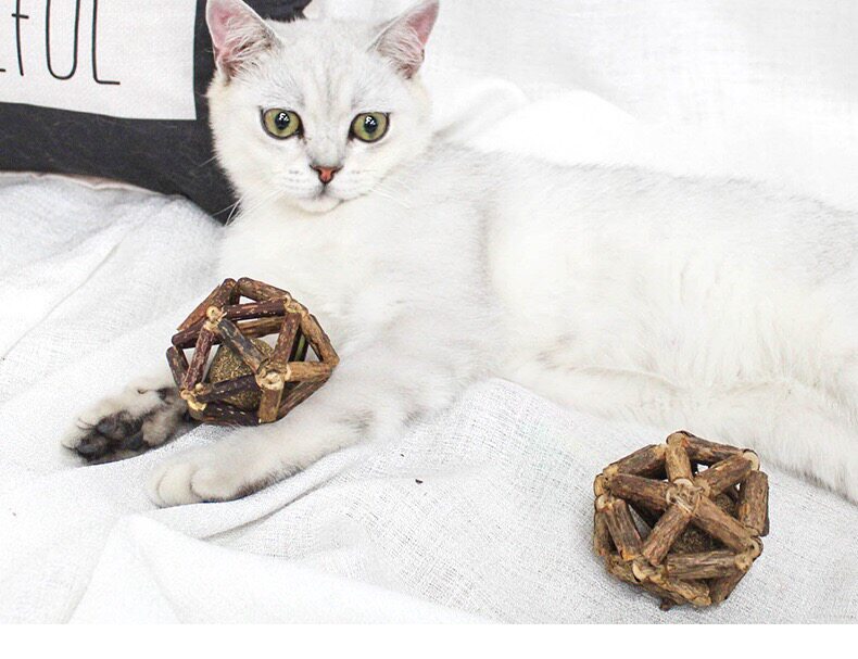 Catnip ball tease cat toy wood tian tian linglong ball mint toy funny cat stick grinding stick cat self hi toy