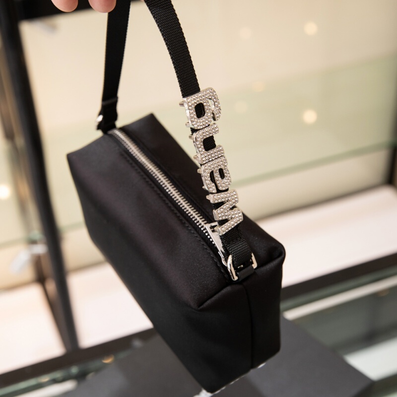 Nylon Satin Evening Clutch Bag Women's Bag 2026 Shandawang Rhinestone Silk Bag High-End Handbag Small Bag