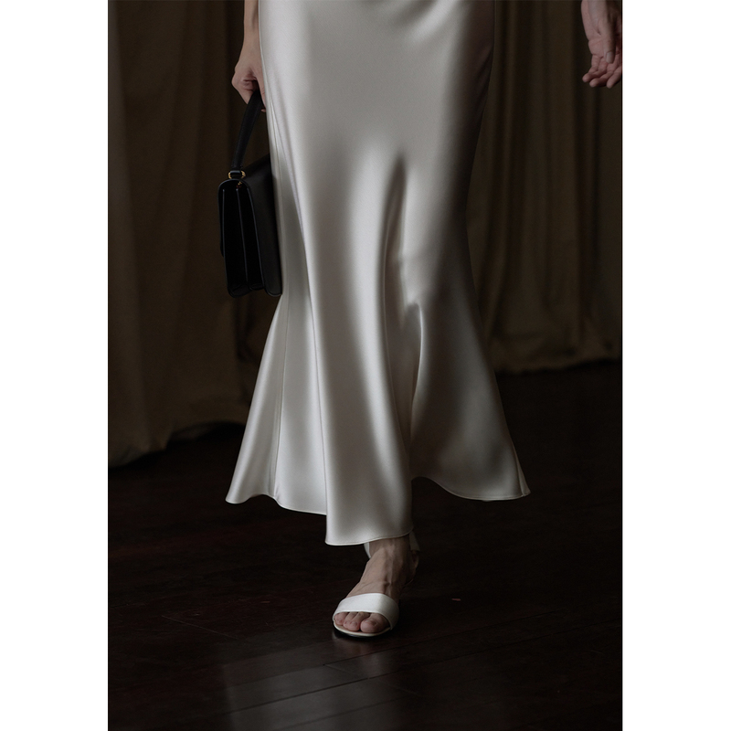 Commuse Memory Japanese Imported Triacetate Water Ripple Satin 45-Degree Bias-Cut Solid Color Long Skirt Commuse Memory Japanese Imported Triacetate Water Ripple Satin 45-Degree Bias-Cut Solid Color Long Skirt