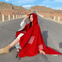 Ethnic wind cape shawl hooded summer outside warm red Qinghai Chaka Lake desert tourism photo sunscreen