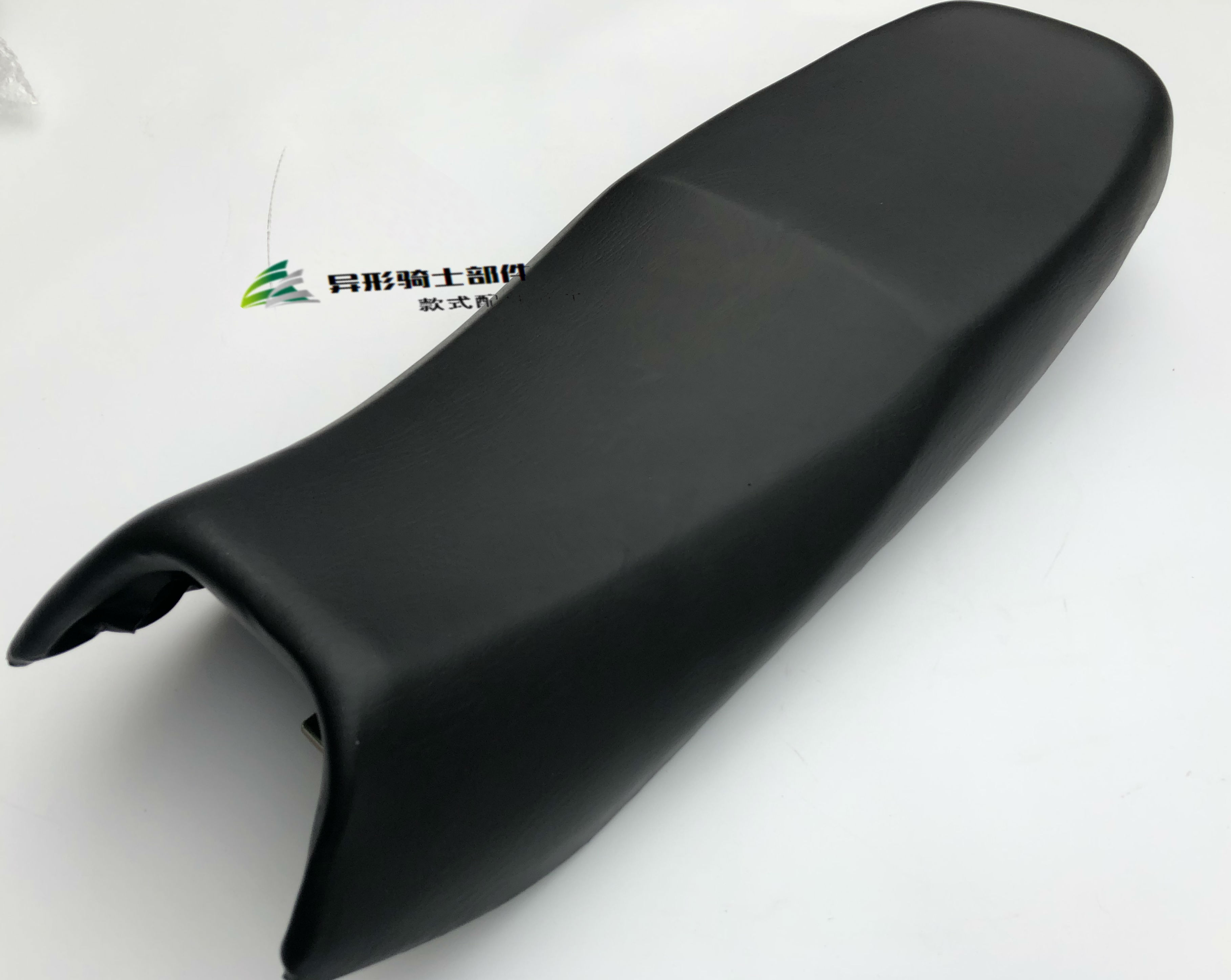 Applicable just heavy riding motorcycle ZH125 ZH150-7C frontal degree wind cushion seat bag saddle son-Taobao
