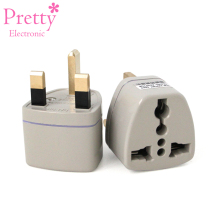 Hong Kong version conversion plug British standard British regulation converter Macau Hong Kong travel mobile phone charging conversion mini socket