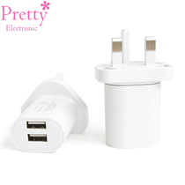 Three-pin British conversion plug dual USB multi-port mobile phone charger for travel in Singapore Dubai Malaysia
