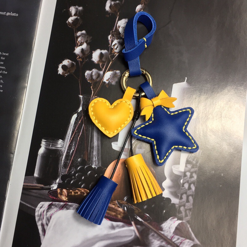 Handmade Cow and Sheep Leather Tassel Heart-Shaped Star Keychain Bag Pendant Creative Birthday Gift Car Interior Decoration