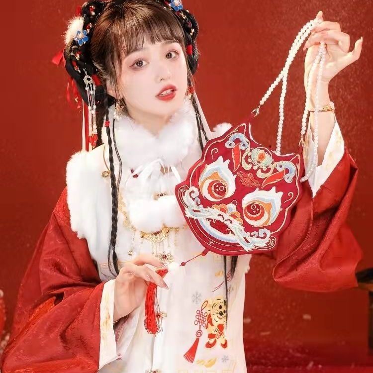 New Year's Little Tiger Head Pack Child Tiger Year Skew Cross Zero Money Adult Han Clothing Baiyenian Red Bag Cashier Bag China Wind