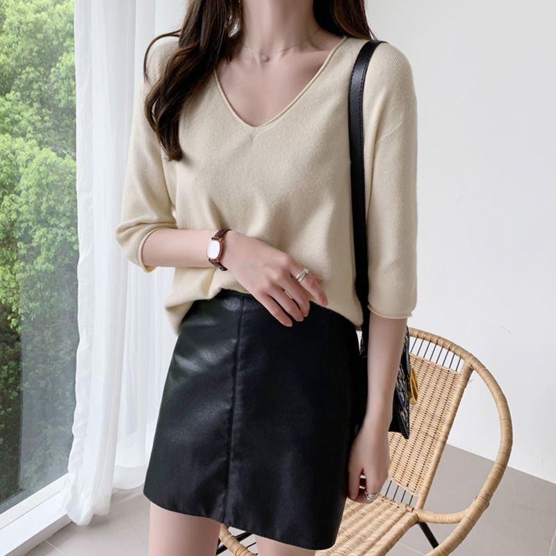 Bottomshirt nữ 2020 mùa xuân và mùa thu mới áo len lỏng v cổ áo bên trong mùa xuân mỏng áo len mặc quần áo