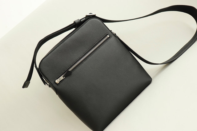 ຖົງ crossbody ບ່າຂອງຜູ້ຊາຍການອອກແບບຕົ້ນສະບັບຫນັງ DIY handmade ຫນັງຜະລິດຕະພັນການຜະລິດຮູບແບບການແຕ້ມຮູບ