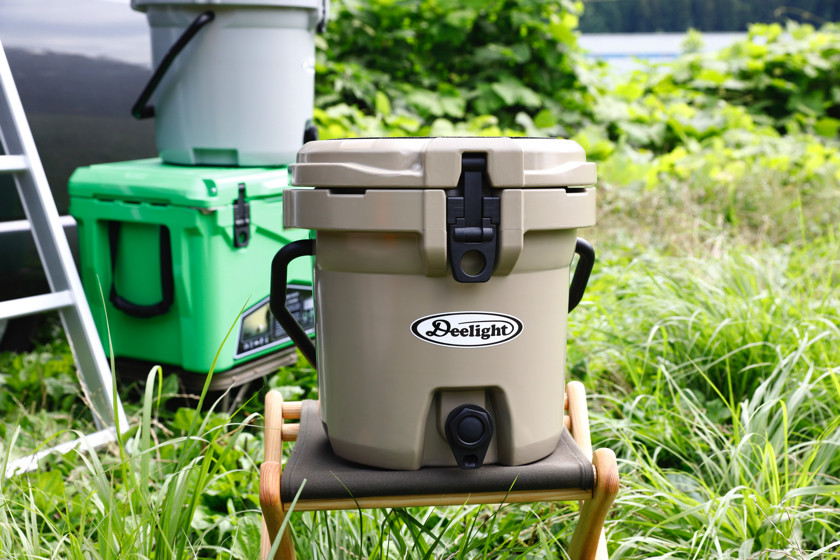 Japan Deeplight outdoor camping large capacity ice cold quality insulation bucket water storage tank ice bucket refrigerated faucet