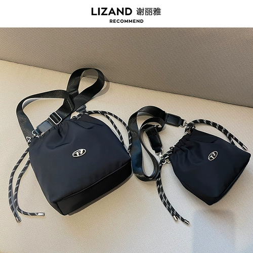 Демисезонная черная маленькая сумка через плечо, небольшая сумка, нейлоновый шоппер, на шнурках