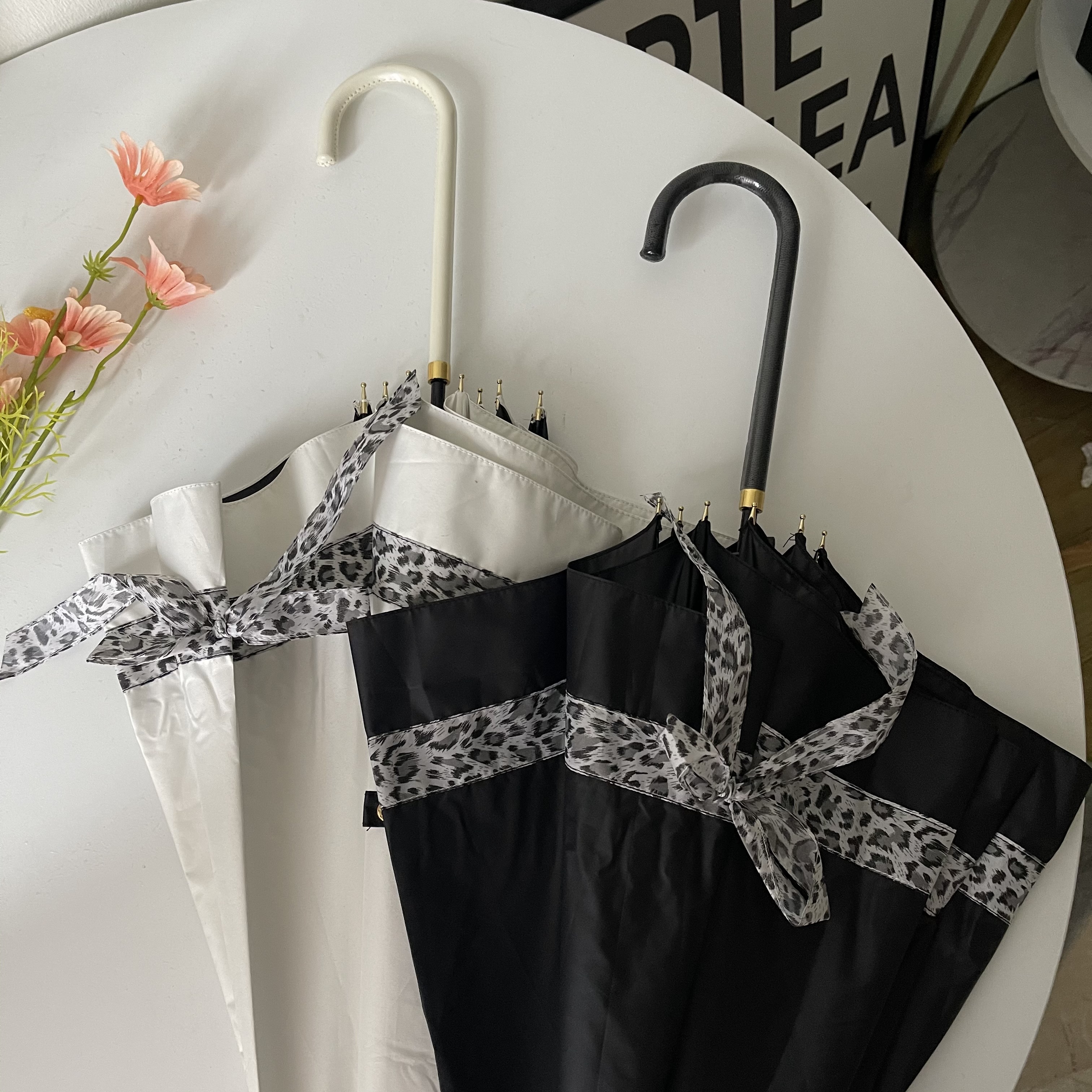 The 3fterBAO WEN hand bow is suitable for photography of the straight parachute, black rubber Han wind barometer umbrella