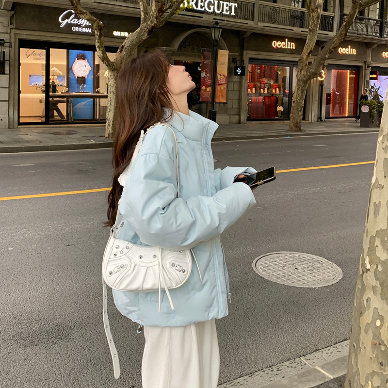 Short down Jacket for Women 2026 New Thickened Quilted Embossed Stand Collar Petite Trendy Brand Couple Winter Coat for Men Short down Jacket for Women 2026 New Thickened Quilted Embossed Stand Collar Petite Trendy Brand Couple Winter Coat for Men