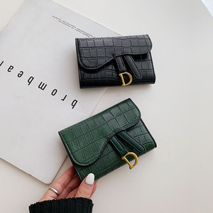 新款韩版鳄鱼纹压花D字搭扣