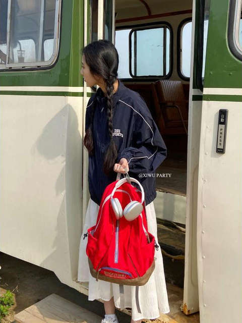 Full of Internet Style, American Retro Embroidered Backpack, New Spring/Summer Large-Capacity Lightweight Backpack for College Students