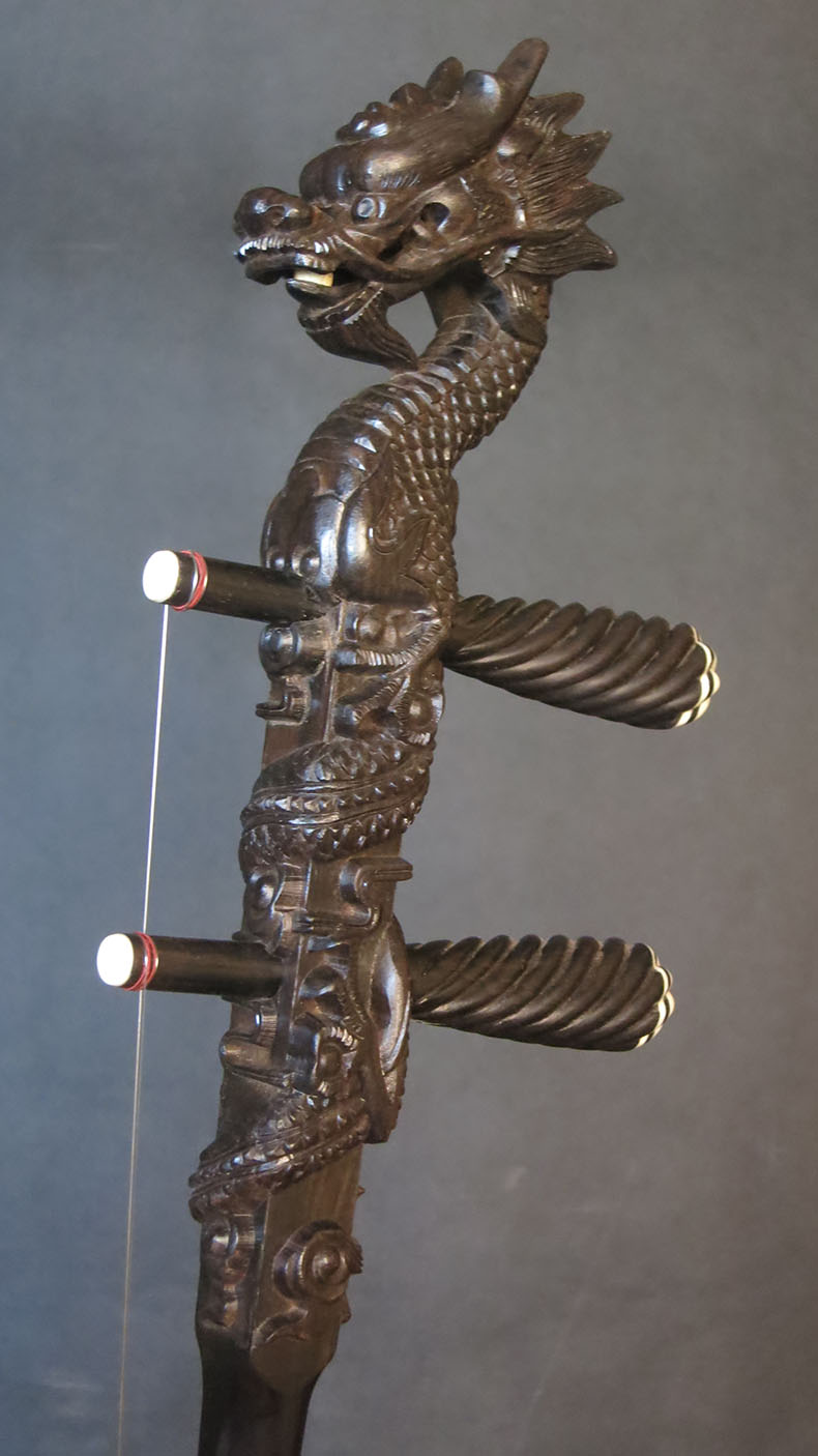 尧 material Chất liệu cũ vòi gỗ gụ cũ Yuehu Main Hu Yue opera erhu nhạc cụ dân tộc với dây cung hợp âm - Nhạc cụ dân tộc sáo ngọc