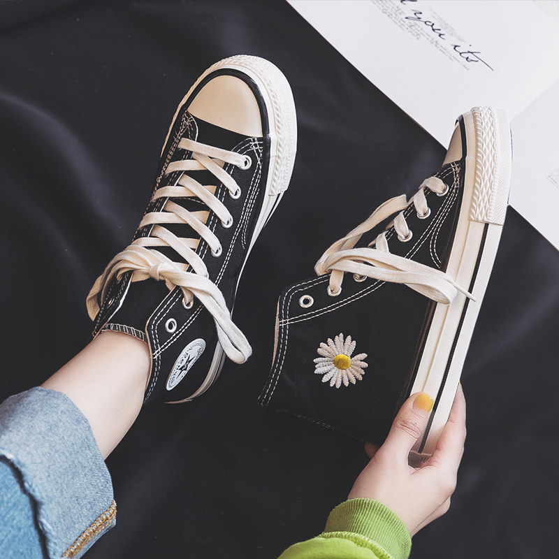 Quan Zhilong small daisy high-top canvas shoes women's 2022 summer new Korean version all-match cloth shoes student shoes tide shoes