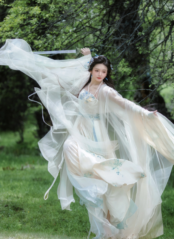 【Worry-Free Hanfu】Yue Ningwu Second Group Original Film Costume Modified Hanfu Large Sleeve Shirt Fairy Dress Ancient Costume 【Worry-Free Hanfu】Yue Ningwu Second Group Original Film Costume Modified Hanfu Large Sleeve Shirt Fairy Dress Ancient Costume