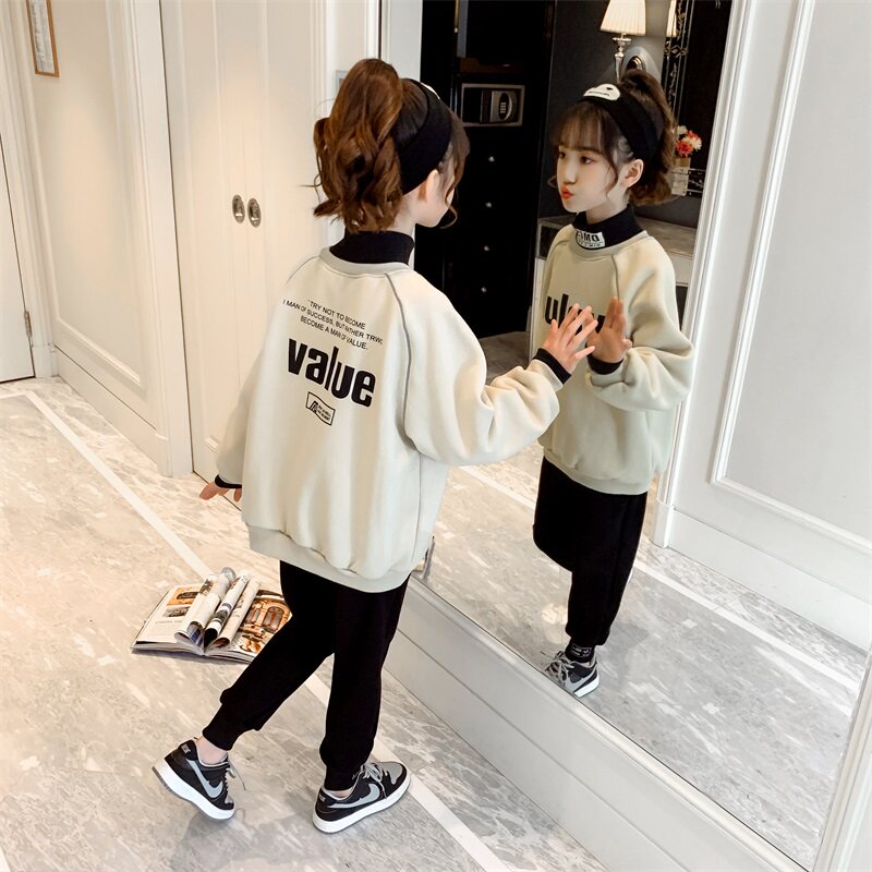 Girls plus fleece sweatshirt autumn winter 2021 new foreign gas explosion thickened high-end middle and old children winter top tide