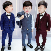 Childrens đẹp trai váy phù hợp với tiếng Anh bé trai nhỏ phù hợp với con ba mảnh bộ mùa xuân và mùa thu boy hoa con