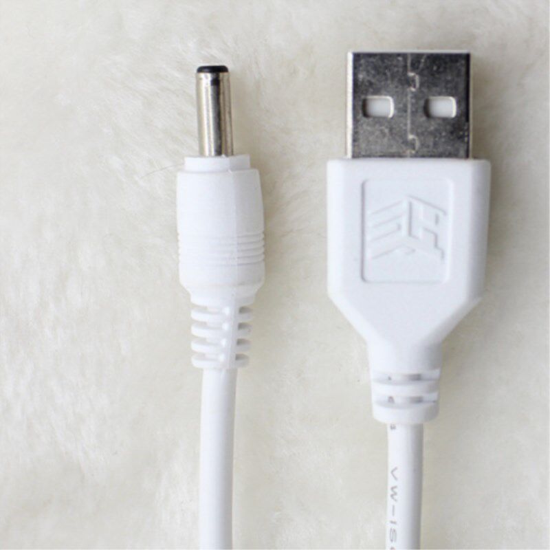 Middle Cantonese charging line with round head 3 5mm table light sound box fan Luna washergometer 5vdc power data line