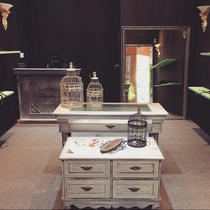 Clothing store window running water table European style retro old wood art high low table shoes bag Zhongdao landing display table