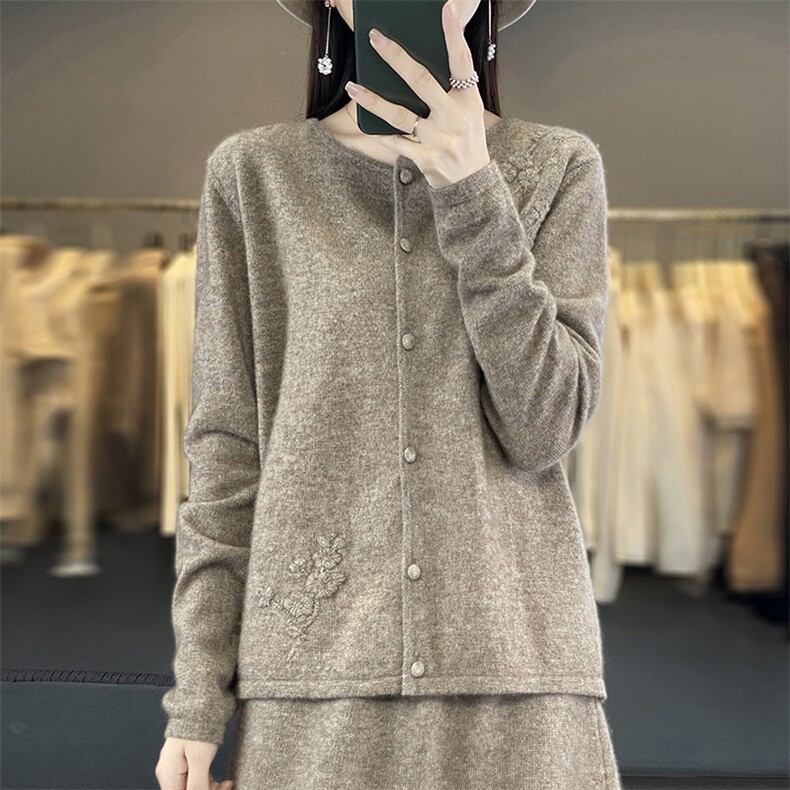 100%纯羊毛开衫女秋冬新款圆领绣花针织毛衣长袖宽松显瘦羊绒外套,女装羊毛衫,江南羊绒
