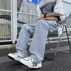 灰色