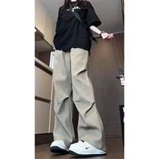 卡其色