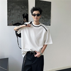 白色