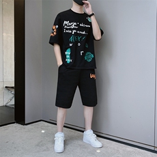 黑色