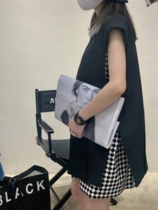 设计款开衩式马甲图片