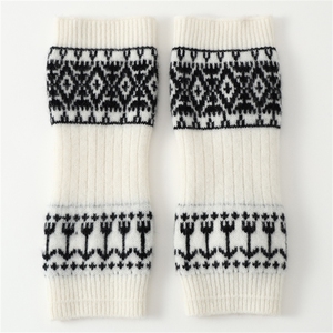 2025年秋季新款针织提花羊毛儿童袜套舒适柔软百搭，袜子，群鹿羊绒